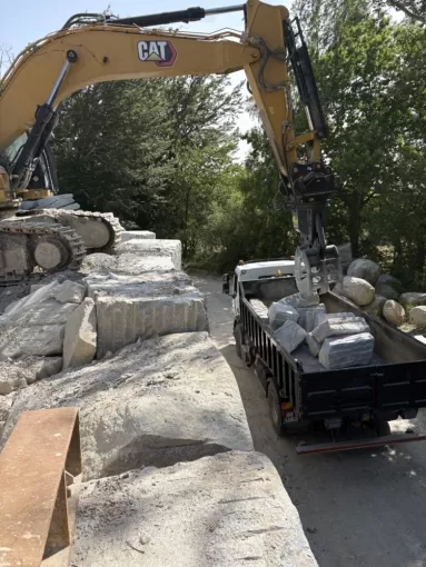 Martins Terrassement réalise un enrochement à Puygouzon, Albi, Martins Terrassement