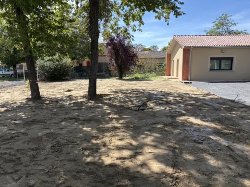 Remise en place des terres à Réalmont : un chantier maîtrisé par Martins Terrassement, Albi, Martins Terrassement