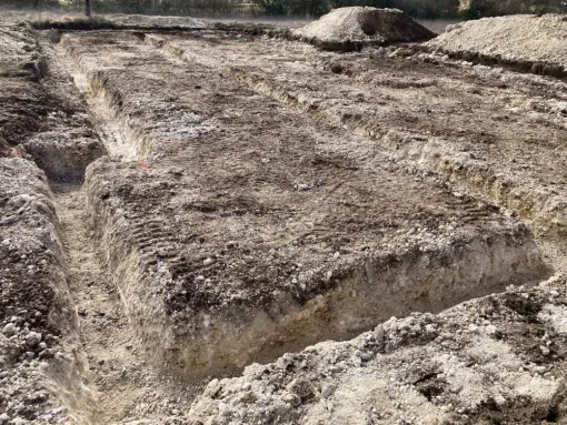 Terrassement de plateforme et fondations pour une maison individuelle à Cordes-sur-Ciel, Albi, Martins Terrassement